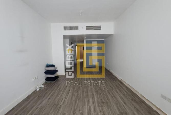 90928389 - Property Image 3