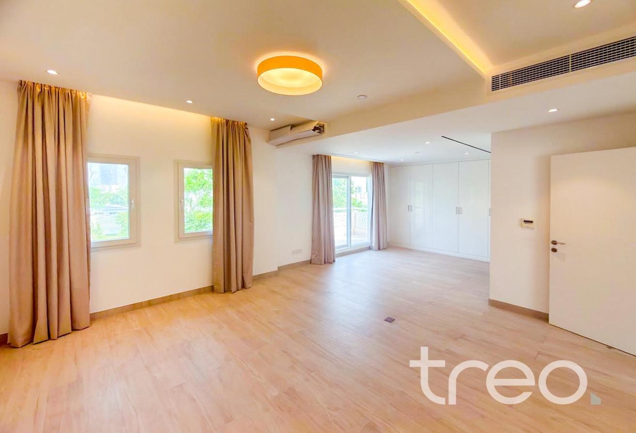 Fully Upgraded | Immaculate condition | 6BR photo 9