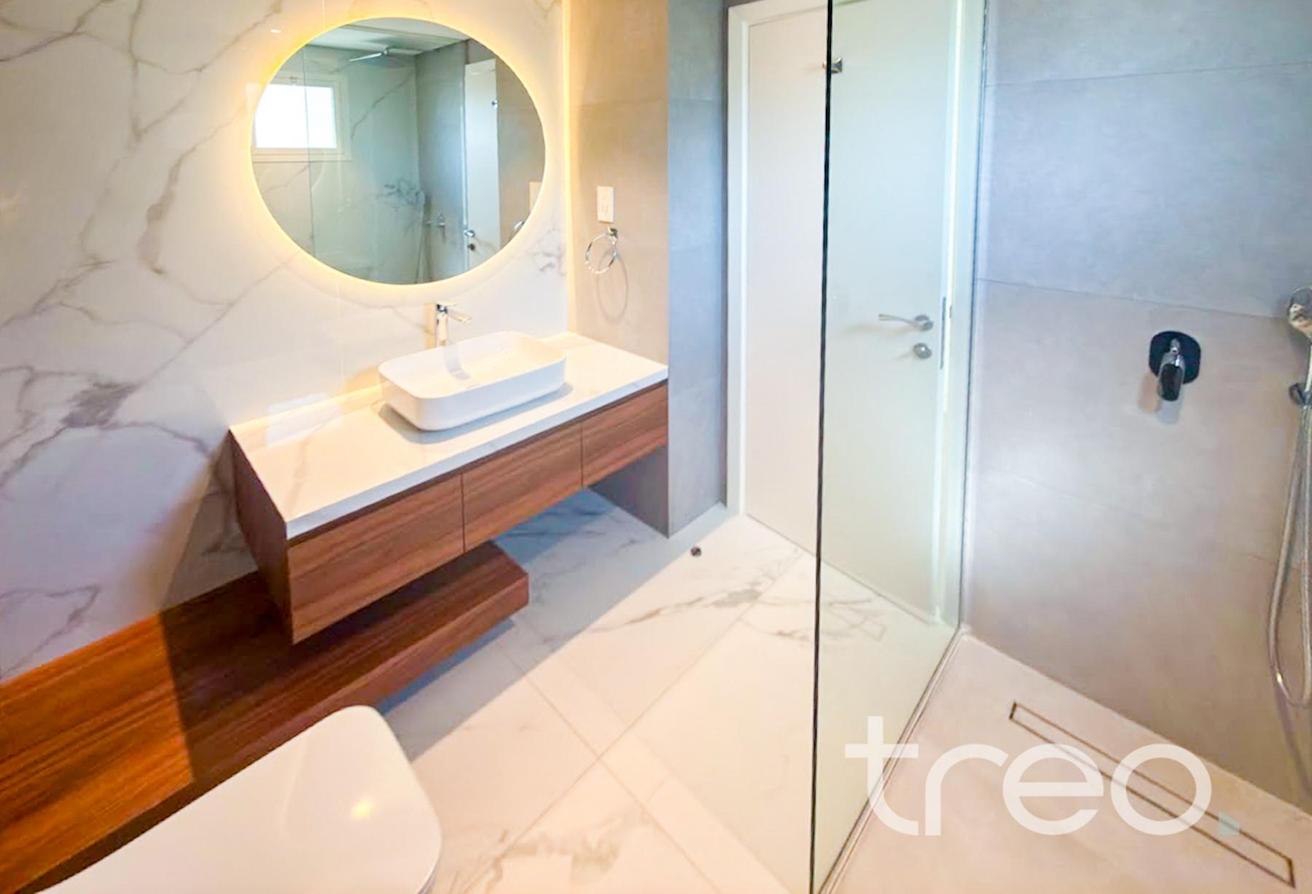 Fully Upgraded | Immaculate condition | 6BR photo 10
