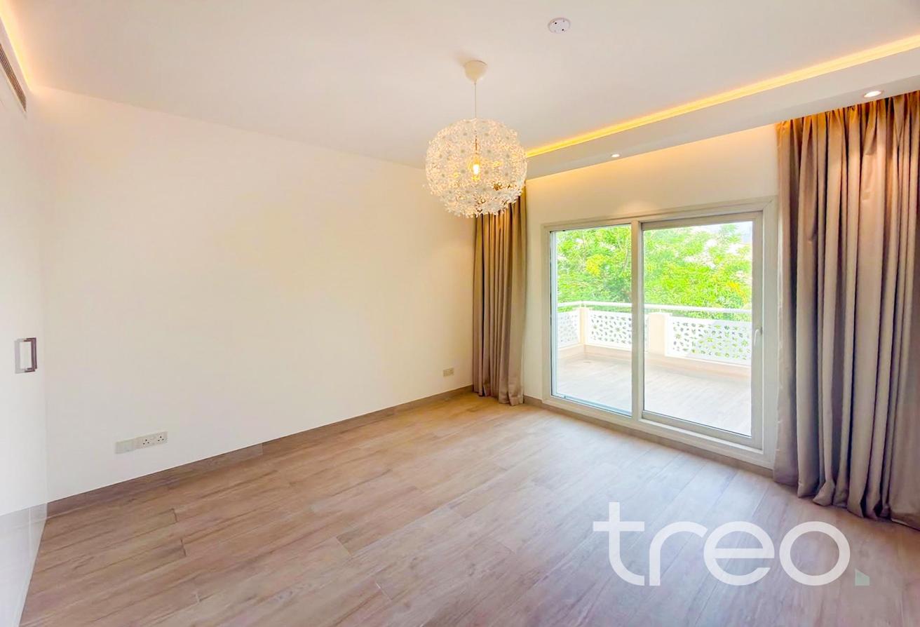 Fully Upgraded | Immaculate condition | 6BR photo 13