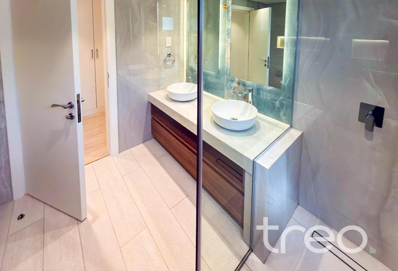 Fully Upgraded | Immaculate condition | 6BR photo 8