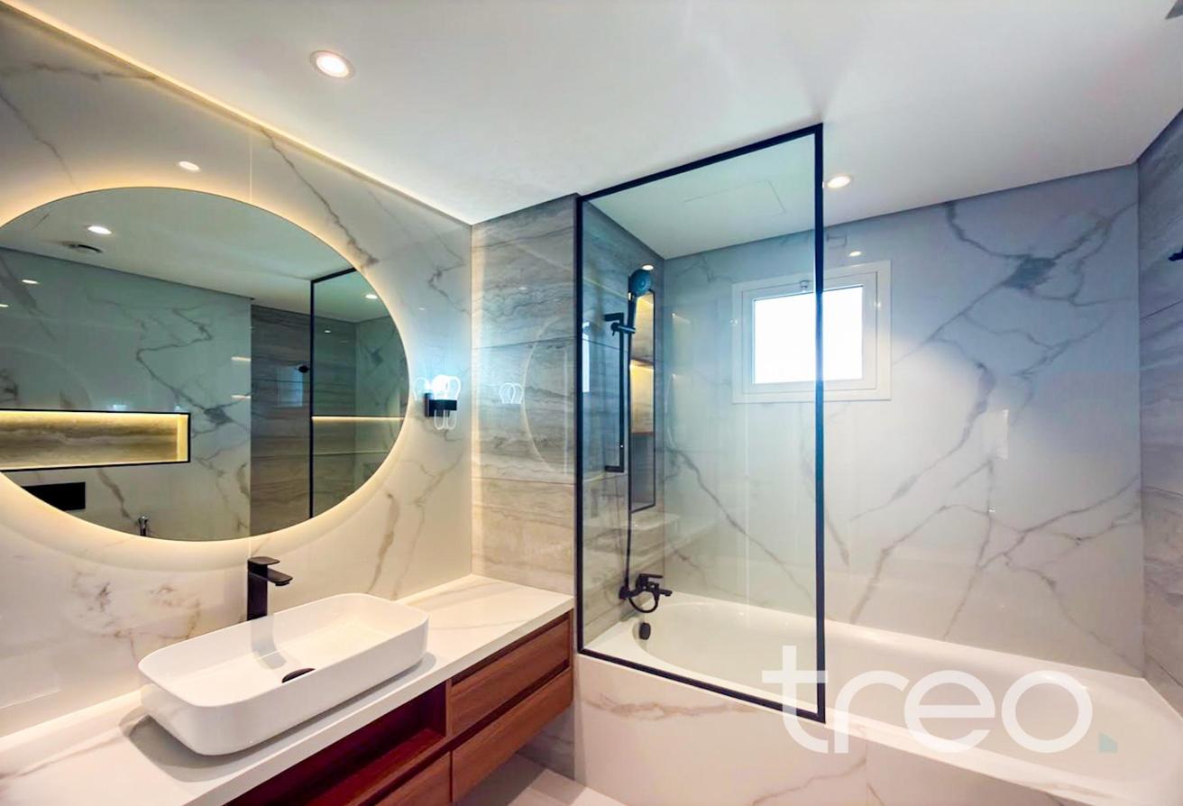 Fully Upgraded | Immaculate condition | 6BR photo 11