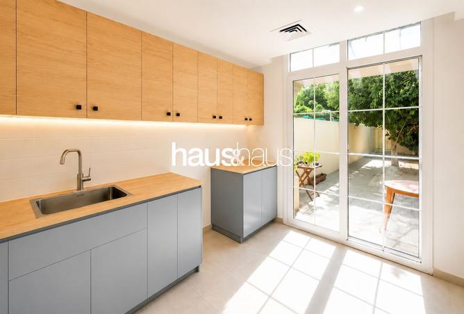 144611147 - Property Image 2
