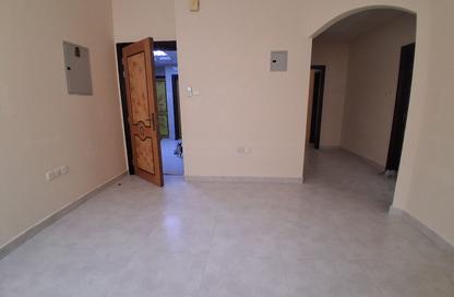 Apartment - 1 - 2 for rent in Fire Station Road - Muwaileh - Sharjah
