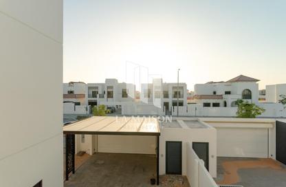Villa - 4 Bedrooms - 5 Bathrooms for sale in Fay Alreeman - Al Shamkha - Abu Dhabi
