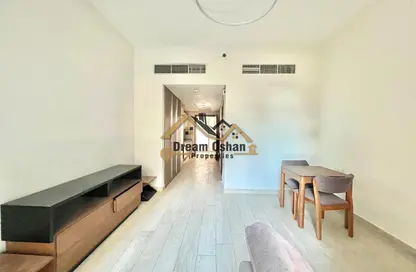 شقة - 1 حمام للايجار في عزيزي عالية - الجداف - دبي