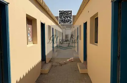 Labor Camp - Studio - 7+ Bathrooms for rent in SG 10 Building - Industrial Area 10 - Sharjah Industrial Area - Sharjah