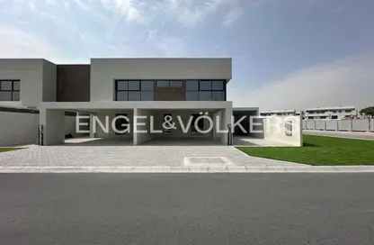 Townhouse - 3 Bedrooms - 4 Bathrooms for sale in California Village - Dubai Land - Dubai