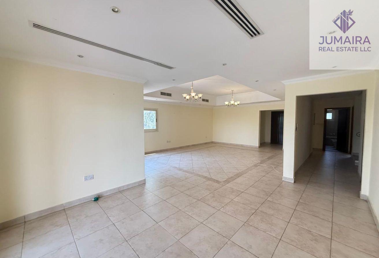 Spacious Duplex I Bright I Stunning Golf View .