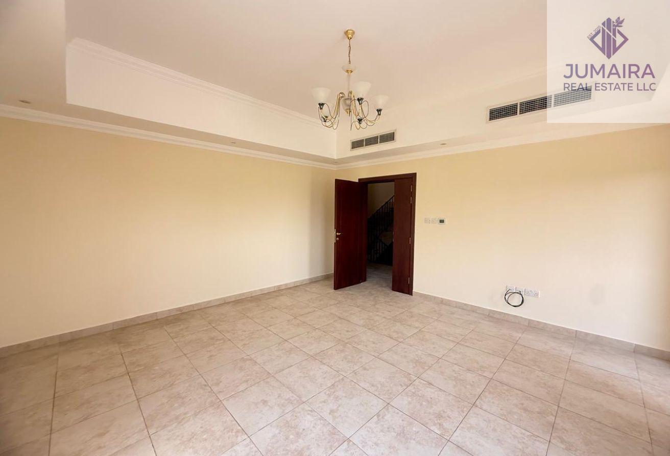 Spacious Duplex I Bright I Stunning Golf View .
