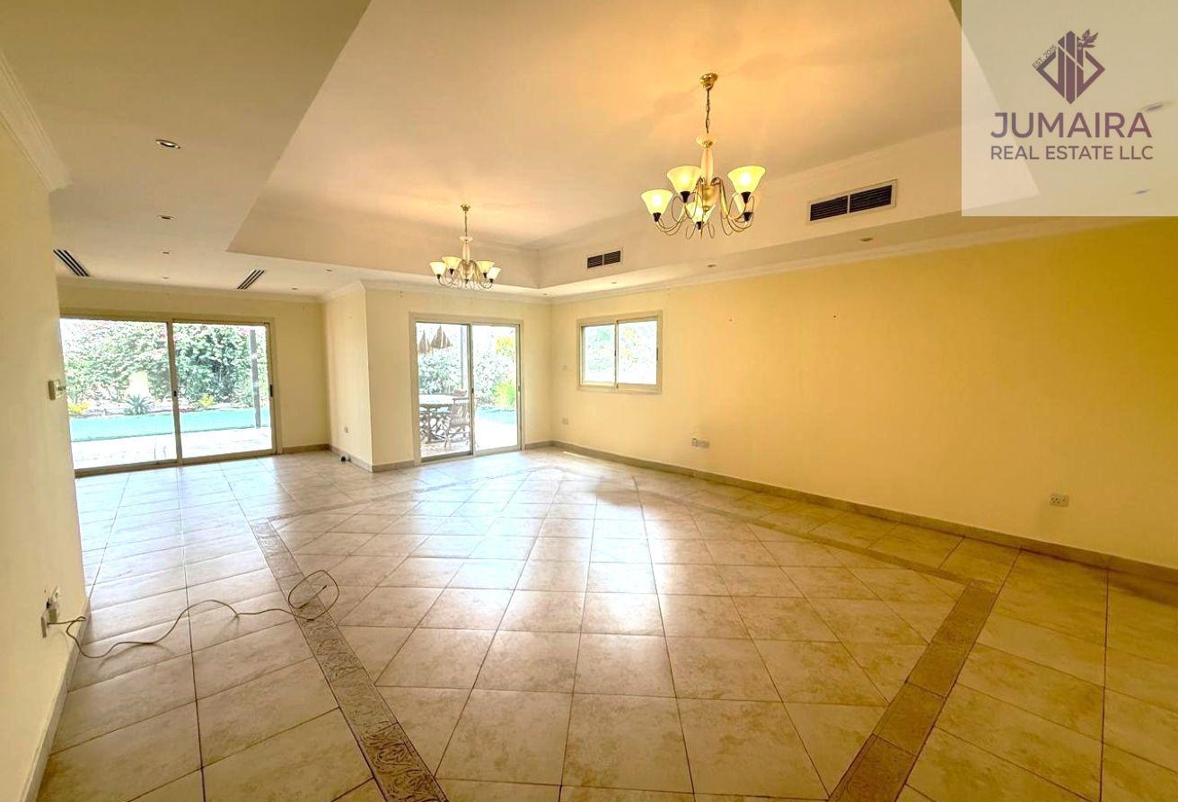 Spacious Duplex I Bright I Stunning Golf View .