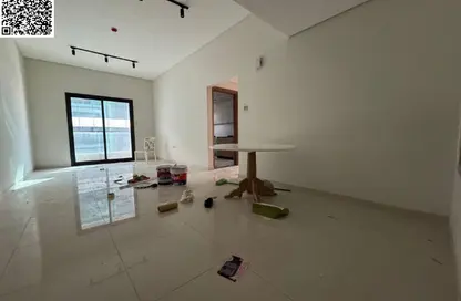 Apartment - 2 Bedrooms - 2 Bathrooms for rent in SRS Tower - Al Rashidiya 1 - Al Rashidiya - Ajman