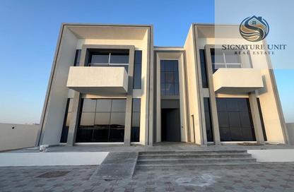 Villa - 5 Bedrooms - 6 Bathrooms for rent in Al Aweer 1 - Al Aweer - Dubai