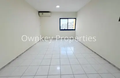 شقة - غرفة نوم - 1 حمام للايجار في AFAF - منخول - بر دبي - دبي