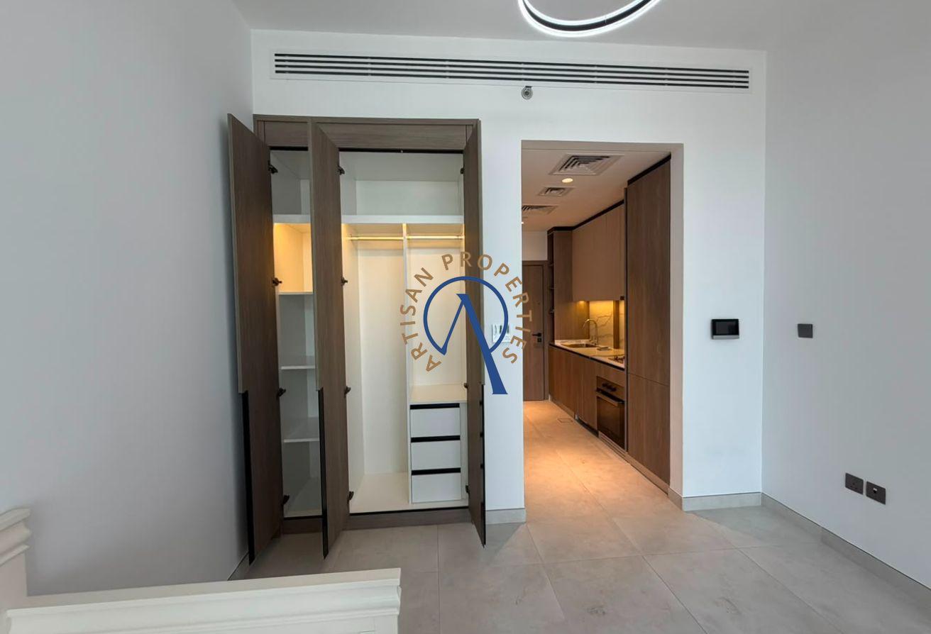 WELL MAINTAINED | HIGH FLOOR | CALL NOW photo 4
