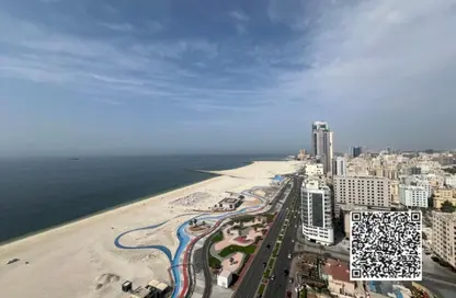 شقة - 2 غرف نوم - 3 حمامات للايجار في مساكن كورنيش عجمان - طريق كورنيش عجمان - عجمان