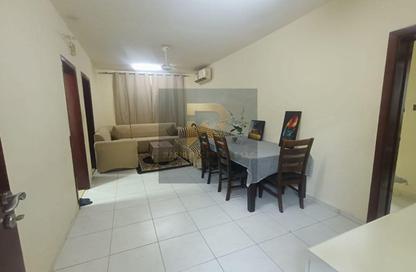 Apartment - 1 Bedroom - 2 Bathrooms for rent in Corniche Tower - Ajman Corniche Road - Ajman