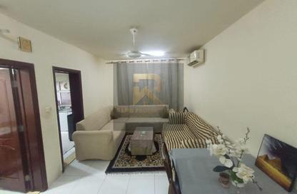 Apartment - 1 Bedroom - 2 Bathrooms for rent in Corniche Tower - Ajman Corniche Road - Ajman