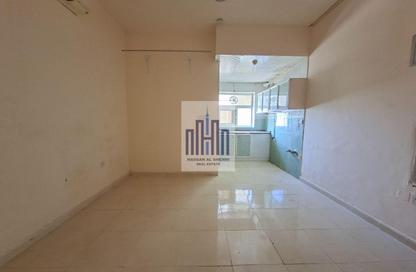 شقة - 1 حمام للايجار في طريق فاير ستاشن - مويلح - الشارقة