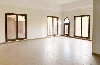 Villa - 5 - 5 for rent in Jumeirah 3 Villas - Jumeirah 3 - Jumeirah - Dubai Villa - 5 - 5 for rent in Jumeirah 3 Villas - Jumeirah 3 - Jumeirah - Dubai