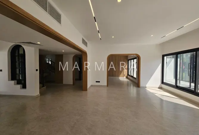 166569989 - Property Image 2
