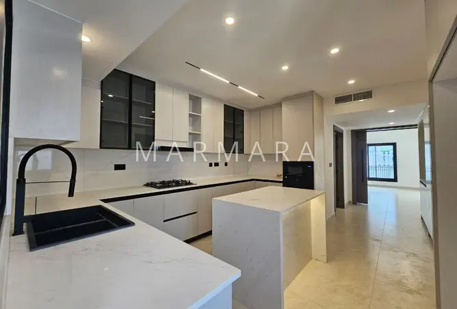 166569989 - Property Image 3
