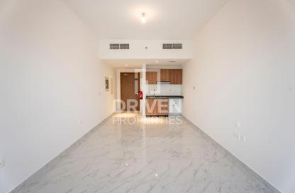 Apartment - Studio - 1 Bathroom for rent in Oasis 1 - Oasis Residences - Masdar City - Abu Dhabi