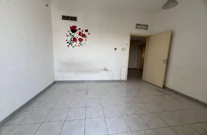 Apartment - 2 Bedrooms - 1 Bathroom for rent in Abu shagara Building 2 - Budaniq - Al Qasimia - Sharjah Apartment - 2 Bedrooms - 1 Bathroom for rent in Abu shagara Building 2 - Budaniq - Al Qasimia - Sharjah