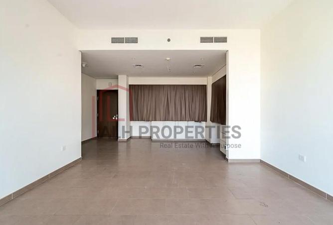 2OvYlovuBlY - Property Image 3