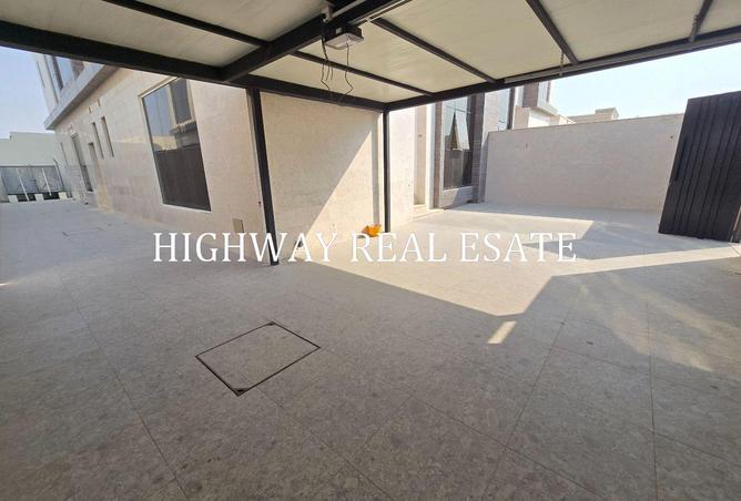 132001315 - Property Image 3