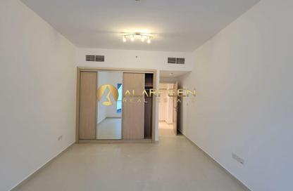 Apartment - 1 Bedroom - 2 Bathrooms for rent in Oxford Building - District 14 - Jumeirah Village Circle - Dubai