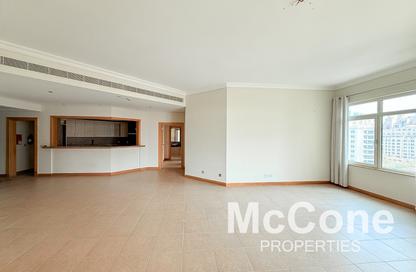 Apartment - 3 Bedrooms - 3 Bathrooms for rent in Al Das - Shoreline Apartments - Palm Jumeirah - Dubai