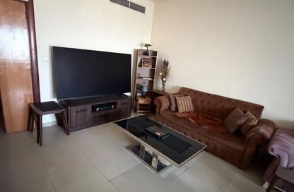 Apartment - 1 - 1 for rent in Al Taawoon Towers - Al Khan - Sharjah