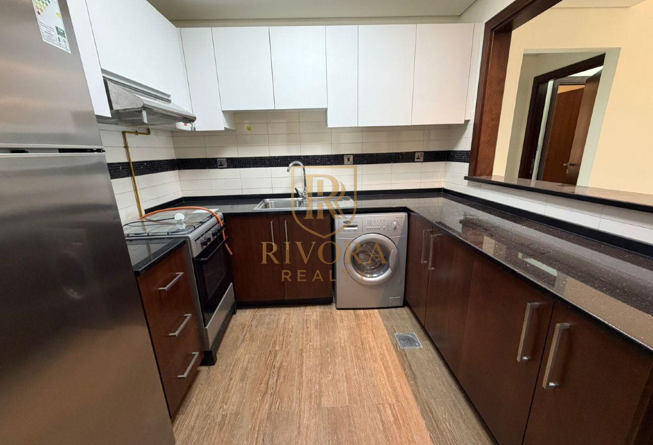 2BHK | SPACIOUS | HUGE BALCONY photo 11