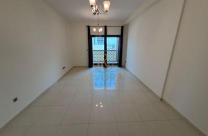 Apartment - 2 - 2 for rent in Al Jaddaf - Dubai