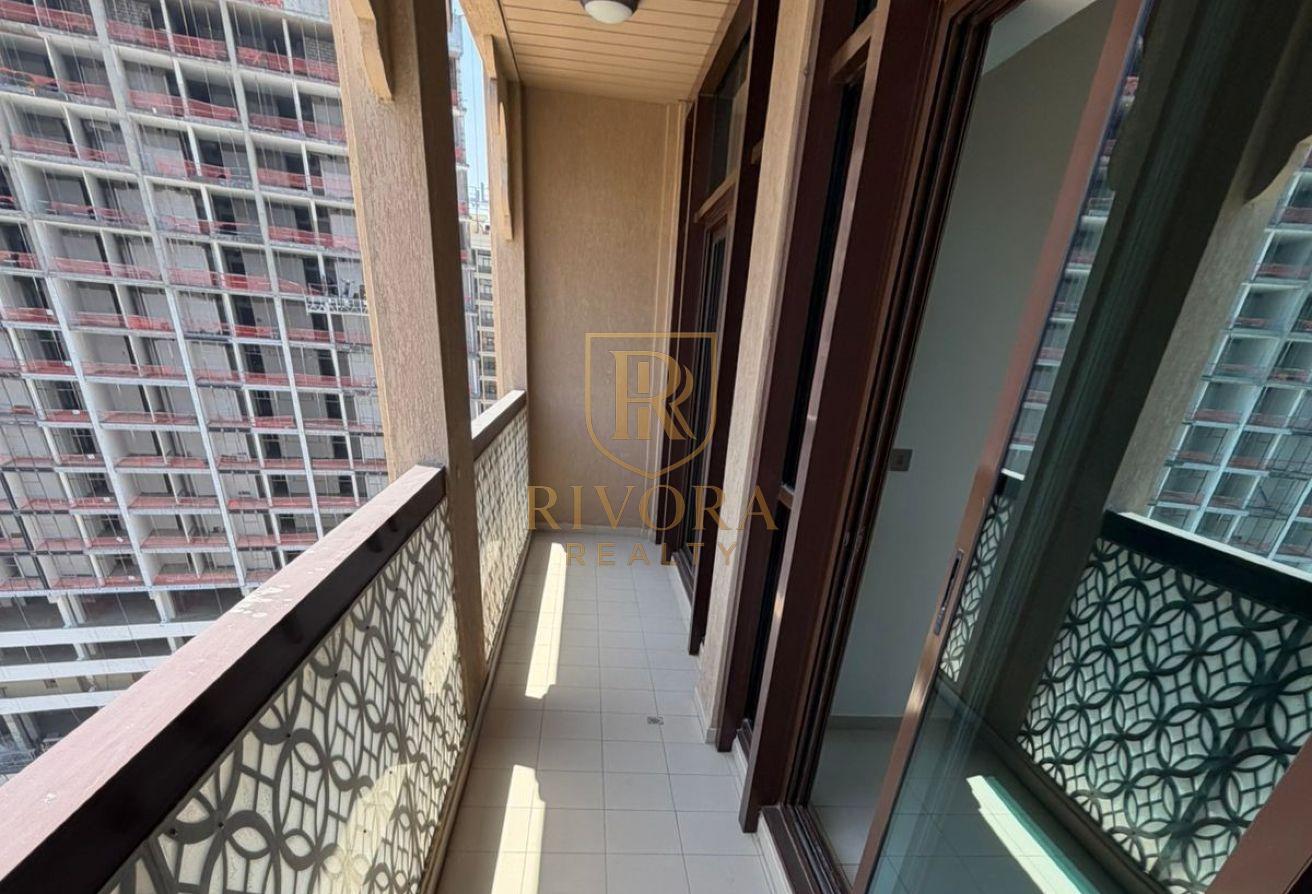 2BHK | SPACIOUS | HUGE BALCONY photo 13