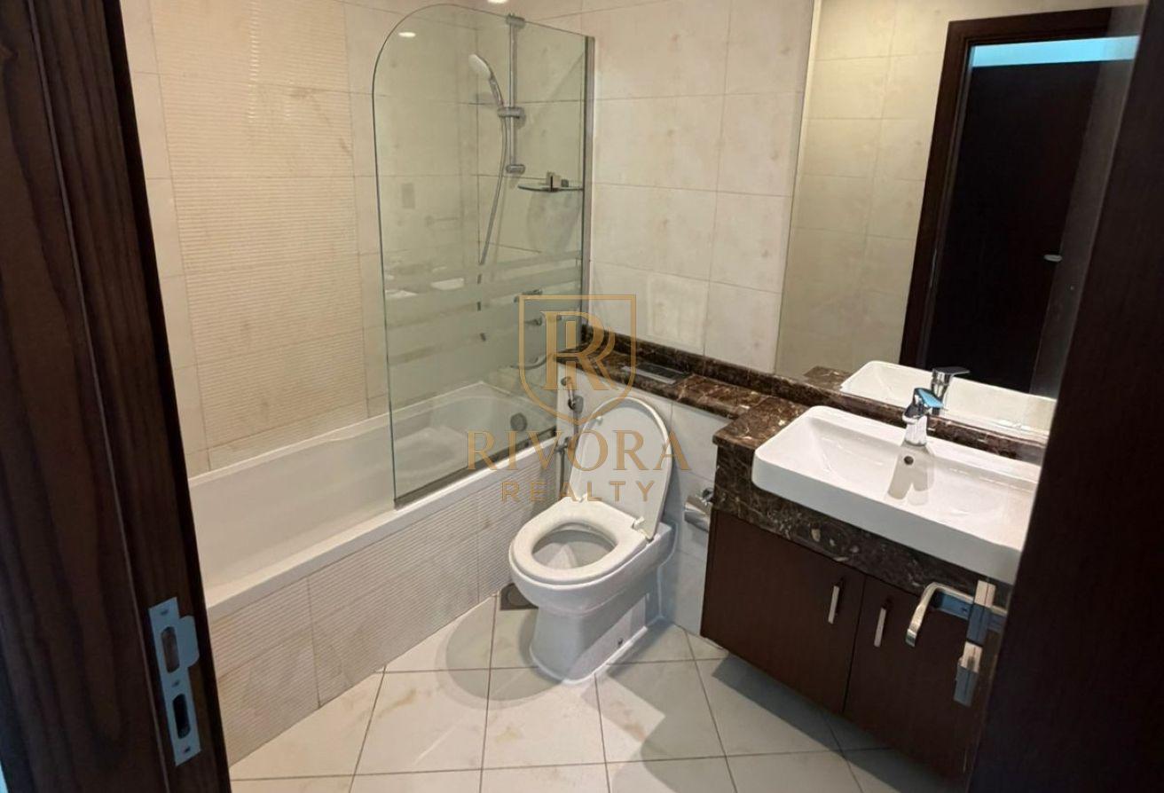 2BHK | SPACIOUS | HUGE BALCONY photo 18