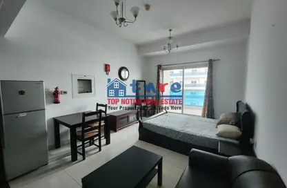 شقة - 1 حمام للايجار في مساكن النخبة رقم 5 - مساكن النخبة الرياضية - مدينة دبي الرياضية - دبي