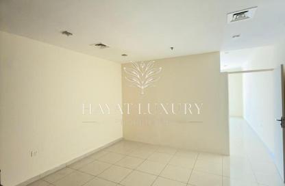 Apartment - Studio - 1 Bathroom for rent in The Springs Tower - Dubai Silicon Oasis - Dubai