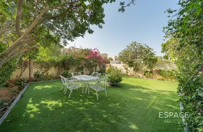 فيلا - 3 غرف نوم - 3 حمامات للايجار في الينابيع 9 - الينابيع - دبي