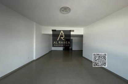 Apartment - 3 Bedrooms - 4 Bathrooms for rent in Corniche Tower - Ajman Corniche Road - Ajman