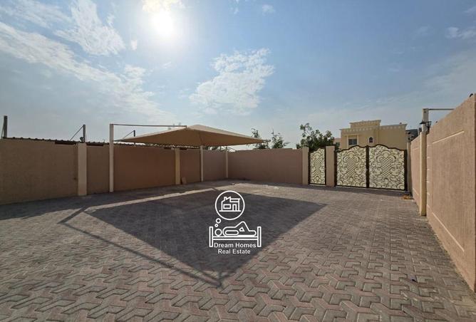 63283740 - Property Image 2