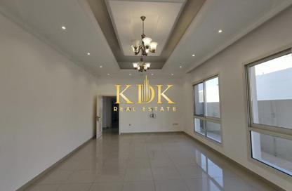 Villa - 4 - 6 for rent in Nad Al Sheba 4 - Nad Al Sheba - Dubai Villa - 4 - 6 for rent in Nad Al Sheba 4 - Nad Al Sheba - Dubai