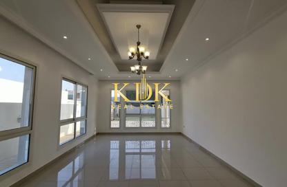 Villa - 4 - 6 for rent in Nad Al Sheba 4 - Nad Al Sheba - Dubai Villa - 4 - 6 for rent in Nad Al Sheba 4 - Nad Al Sheba - Dubai