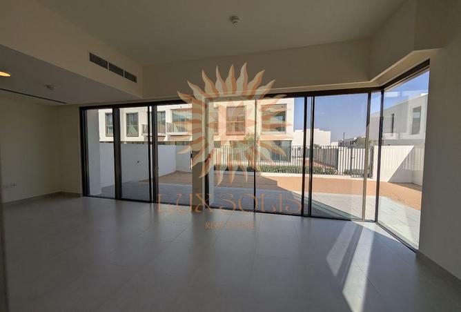 77381234 - Property Image 3