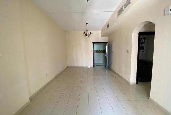 128373842 - Property Image 3