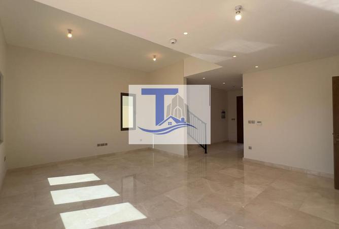 54005855 - Property Image 3