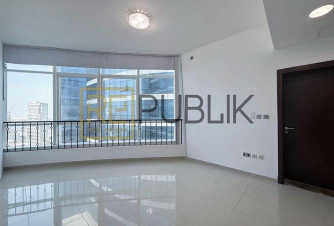 98241775 - Property Image 3