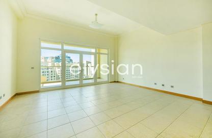 Apartment - 1 Bedroom - 2 Bathrooms for rent in Al Sarrood - Shoreline Apartments - Palm Jumeirah - Dubai