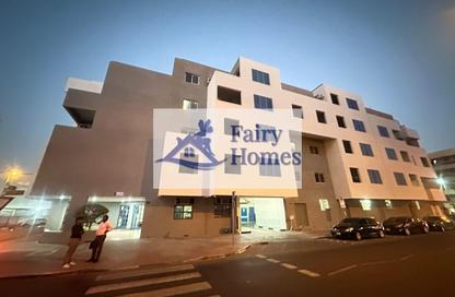 Apartment - 3 Bedrooms - 3 Bathrooms for rent in Dar Al Muraqqabat - Al Muraqqabat - Deira - Dubai